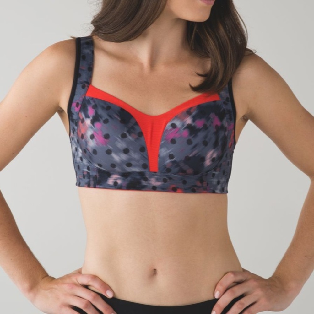 Lululemon Ta Ta Tamer III Alarming Windy Blooms Regal Plum Multi Sports Bra 34D